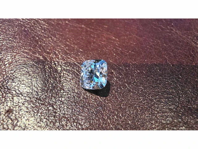 Diamant - circa 1,00 carat - square cushion briljant geslepen diamant (gecertificeerd) - afbeelding 3 van  4