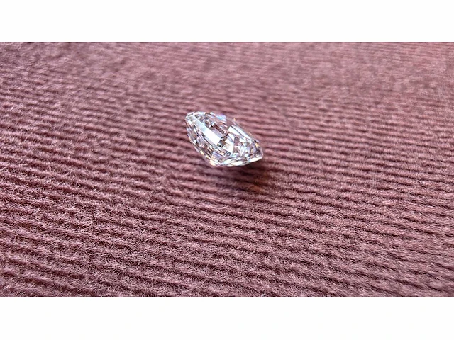 Diamant - circa 1,00 carat - square emerald geslepen diamant (gecertificeerd) - afbeelding 4 van  11