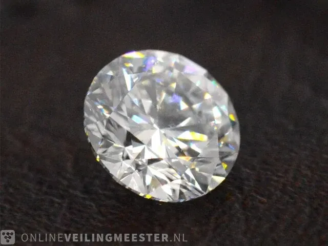 Diamant - circa 1.00 karaat briljant geslepen diamant (gecertificeerd) - afbeelding 1 van  3