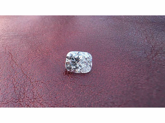 Diamant - circa 1,40 carat - cushion geslepen diamant (gecertificeerd) - afbeelding 1 van  11