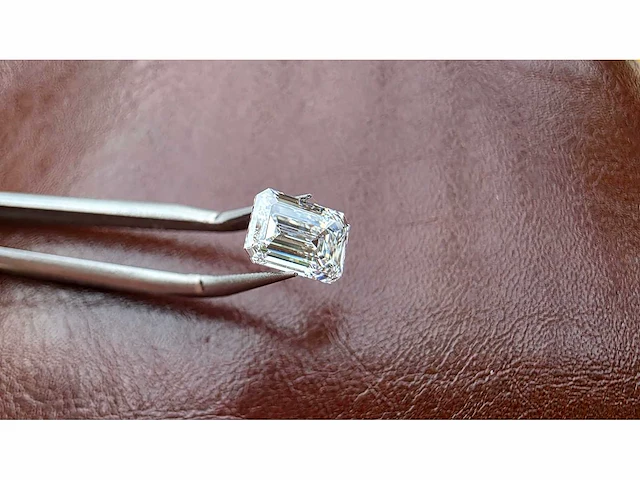 Diamant - circa 1,50 carat - emerald geslepen diamant (gecertificeerd) - afbeelding 7 van  10