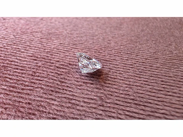 Diamant - circa 1,50 carat - princess geslepen diamant (gecertificeerd) - afbeelding 4 van  11