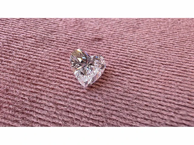 Diamant - circa 1,60 carat - heart briljant geslepen diamant (gecertificeerd) - afbeelding 2 van  11