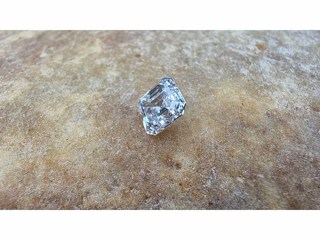 Diamant - circa 1,90 carat - emerald geslepen diamant (gecertificeerd) - afbeelding 6 van  12
