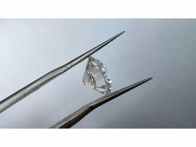 Diamant - circa 3,40 carat - briljant geslepen diamant (gecertificeerd) - afbeelding 8 van  11