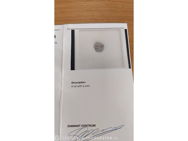 Diamant- 4.32 carat , wit- glanzend grijs - afbeelding 7 van  8