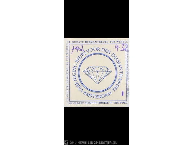 Diamant- 4.32 carat , wit- glanzend grijs - afbeelding 8 van  8