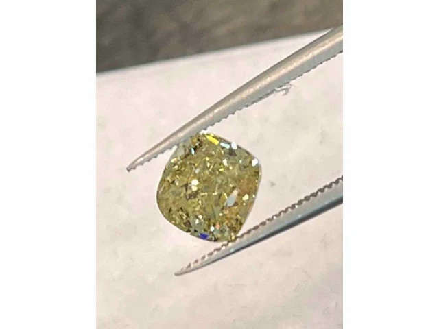 Diamant fancy colour 1.70 ct - afbeelding 1 van  6