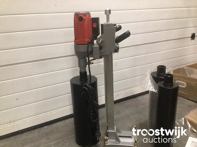 Diamantboormachine met boorstatief - afbeelding 6 van  13