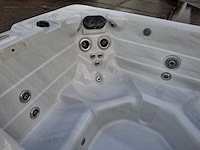 Diamante spa 6 persoons jacuzzi en buitenspa - afbeelding 10 van  30