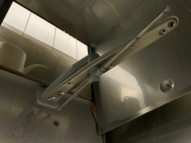 Diamond - korvenvaatwasmachine met aanvoertafel - afbeelding 3 van  11