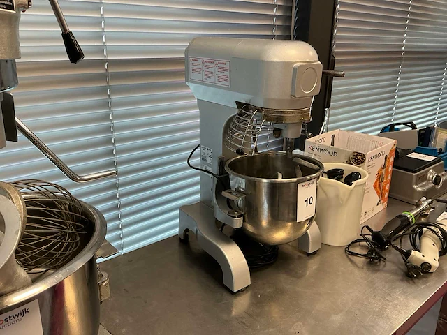 Diamond bm-10at/m keukenmachines & mixers - afbeelding 1 van  5
