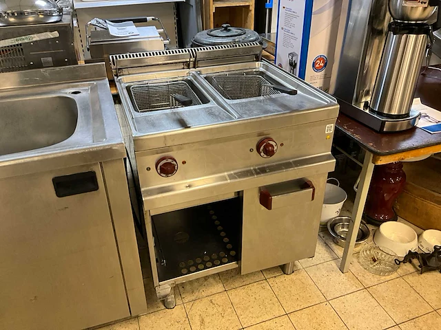 Diamond ef777 dubbele friteuse - afbeelding 1 van  8
