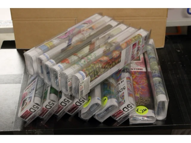 Diamond painting mix geleverd 3 stuks ds p1 - afbeelding 1 van  5