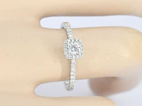 Diamond point - witgouden ring met diamanten - hearts and arrows - afbeelding 2 van  11