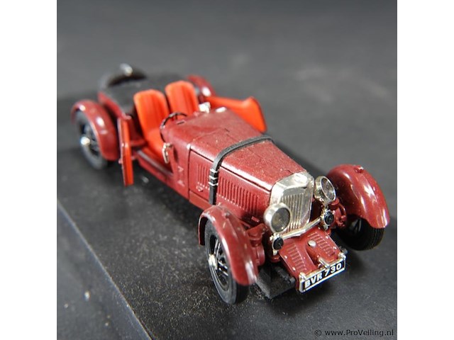 Die-cast schaalmodel aston martin mark ii - afbeelding 3 van  3