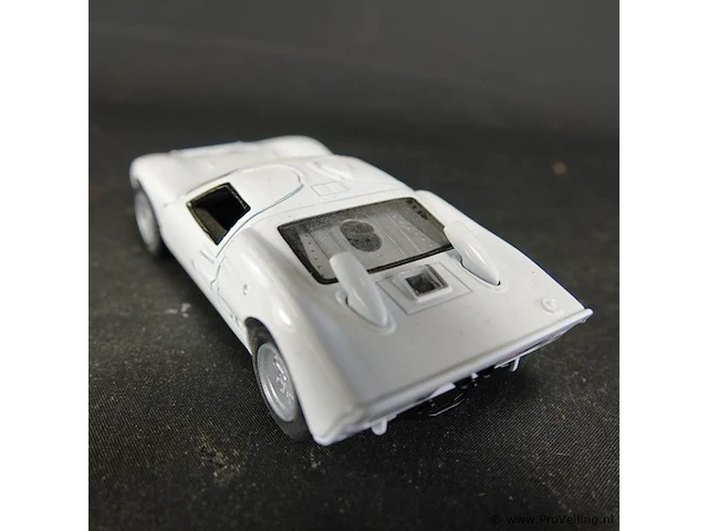 Die-cast schaalmodel ford gt40 mkii (1966) - afbeelding 3 van  5