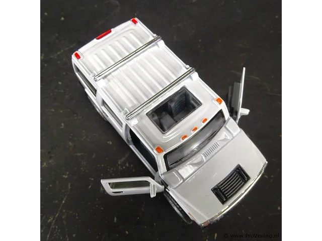 Die-cast schaalmodel hummer - afbeelding 5 van  5