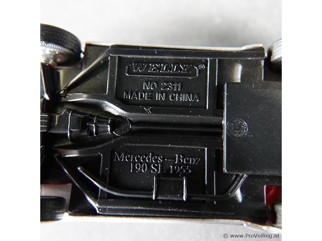 Die-cast schaalmodel mercedes benz 190sl 1955 - afbeelding 3 van  3