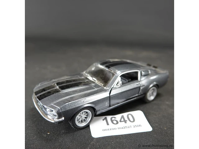 Die-cast schaalmodel shelby gt 500 (1967) - afbeelding 1 van  3