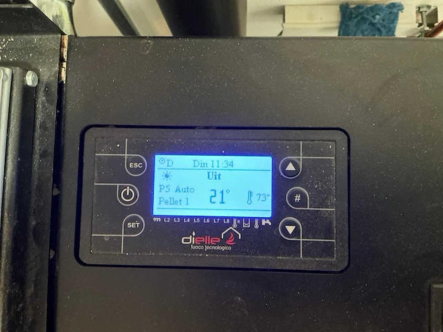 Dielle levante idro 14 kw pelletkachel - afbeelding 10 van  11