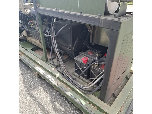 Diesel generator in houten transportkist, govers, gdp2221, 2006 - afbeelding 5 van  12