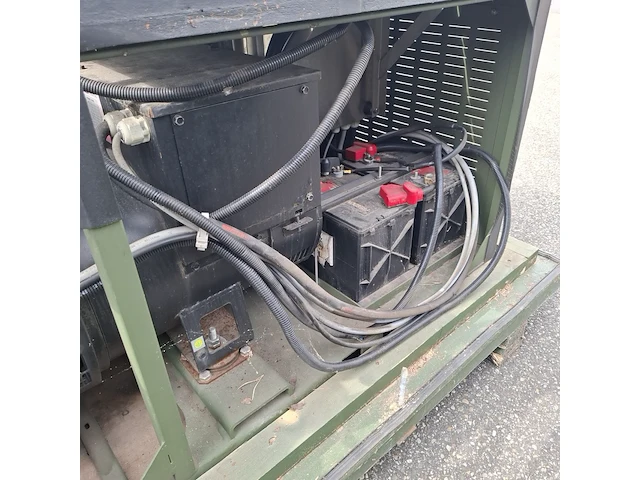 Diesel generator in houten transportkist, govers, gdp2221, 2006 - afbeelding 7 van  12