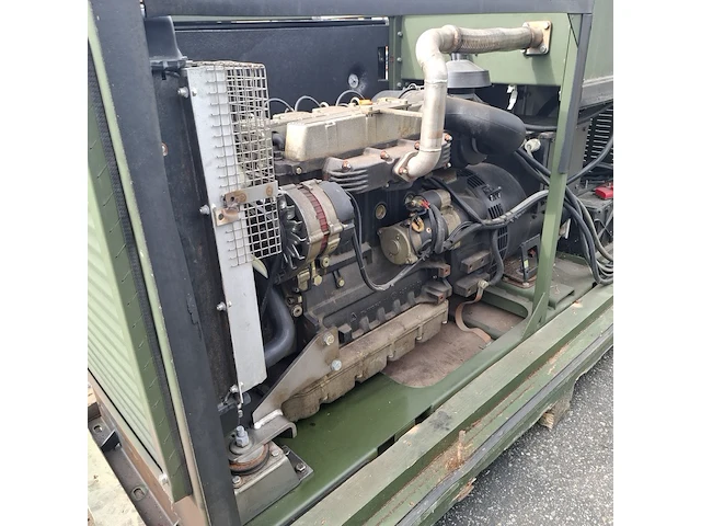 Diesel generator in houten transportkist, govers, gdp2221, 2006 - afbeelding 8 van  12
