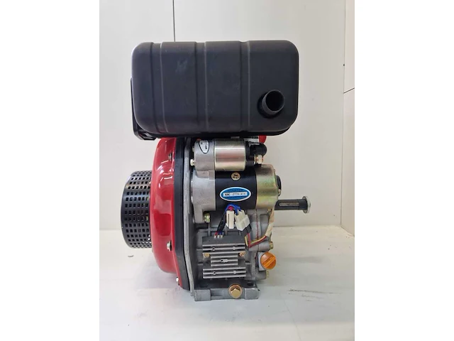 Diesel motor 4kw elektrische start yanmar l48 imitatie, rood - afbeelding 2 van  9