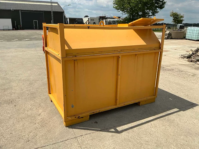 Diesel tank - afbeelding 13 van  14