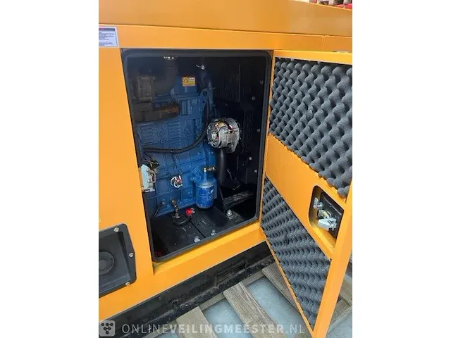 Dieselgenerator, noodstroomaggregaat 70kva metallo, bouwjaar 2023 - afbeelding 4 van  27