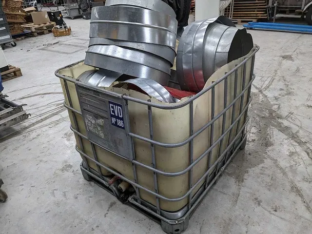 Dieselheater toebehoren in palletbox - afbeelding 1 van  3