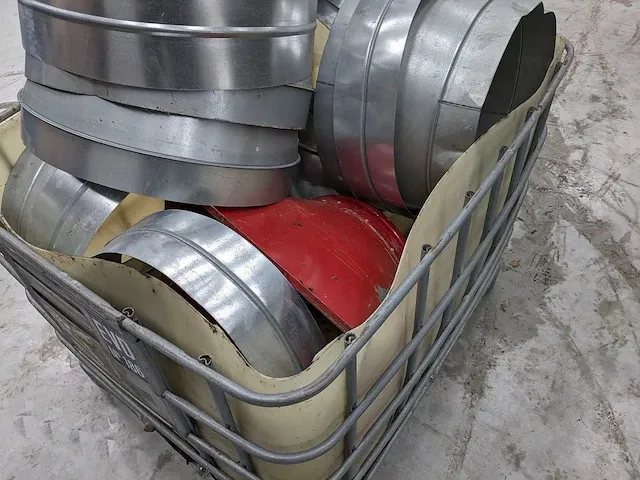 Dieselheater toebehoren in palletbox - afbeelding 2 van  3