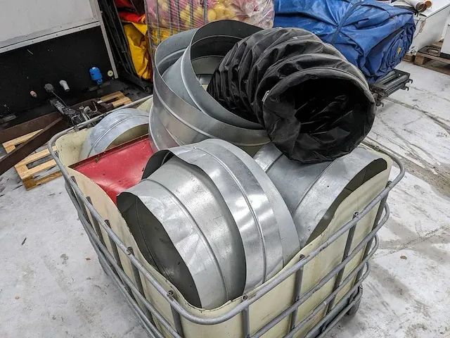 Dieselheater toebehoren in palletbox - afbeelding 3 van  3