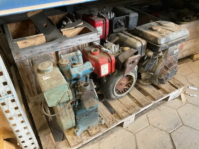 Dieselmotor (5x) - afbeelding 1 van  3