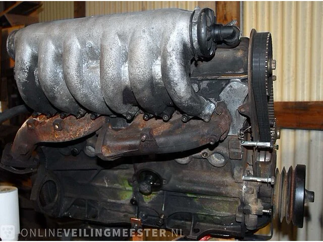 Dieselmotor, 6 cylinder, 2,4 liter, type 752 volkswagen - afbeelding 2 van  8