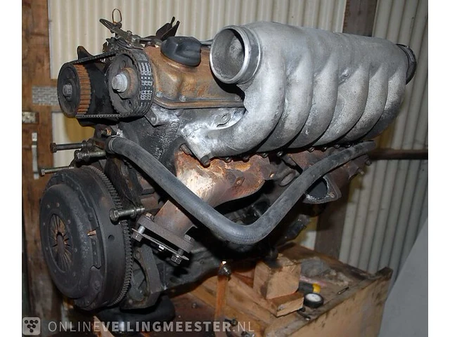 Dieselmotor, 6 cylinder, 2,4 liter, type 752 volkswagen - afbeelding 3 van  8