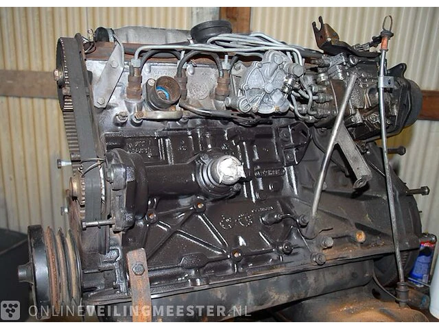 Dieselmotor, 6 cylinder, 2,4 liter, type 752 volkswagen - afbeelding 4 van  8