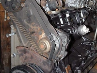 Dieselmotor, 6 cylinder, 2,4 liter, type 752 volkswagen - afbeelding 5 van  8