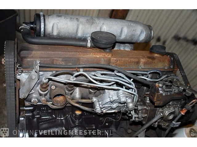 Dieselmotor, 6 cylinder, 2,4 liter, type 752 volkswagen - afbeelding 6 van  8
