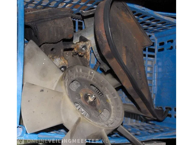 Dieselmotor, 6 cylinder, 2,4 liter, type 752 volkswagen - afbeelding 8 van  8