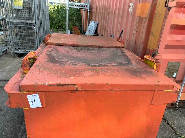 Dieselolie tank met handpomp 1000l. - afbeelding 4 van  4