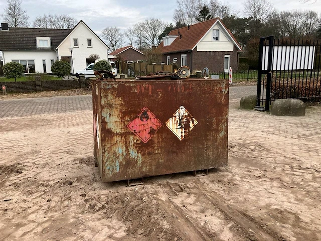 Dieseltank 1500l 2011 - afbeelding 1 van  1
