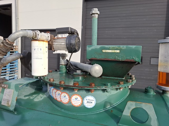 Dieseltank met tanksysteem, 2012 - afbeelding 6 van  9