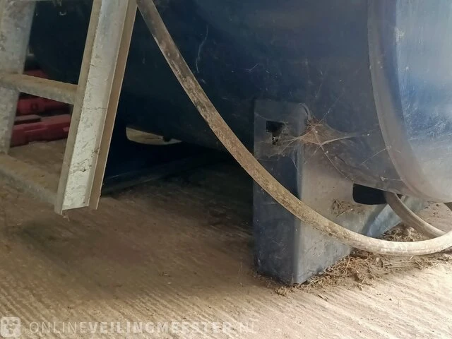 Dieseltank met vulpistool tolsma tankbouw, 2000 kg - afbeelding 2 van  12