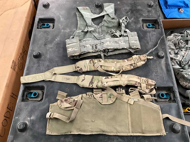 Different army stuff (125x) - afbeelding 2 van  4