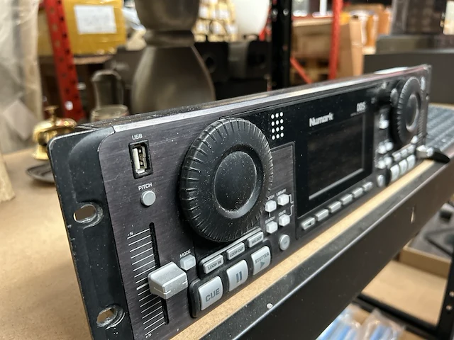 Digital dj system numark - afbeelding 7 van  7