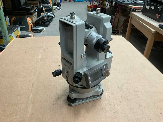 Digital theodolite - afbeelding 4 van  5