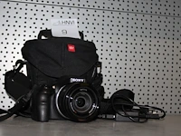 Digitale camera sony dsc-hx300 met accu, acculader en draagtas. - afbeelding 1 van  4