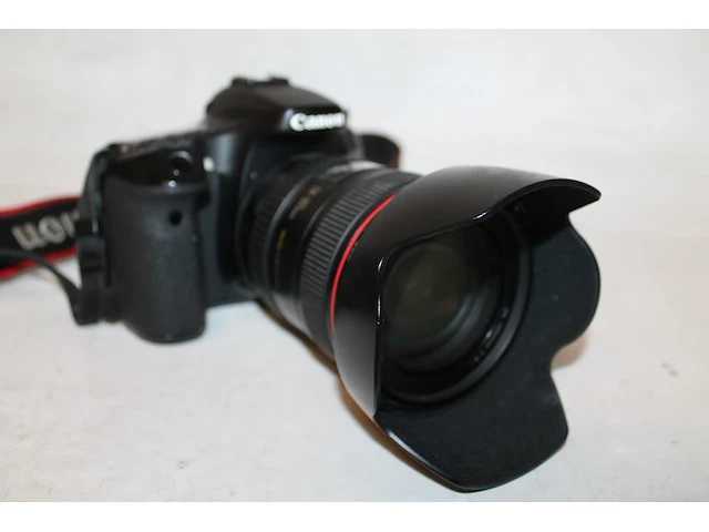 Digitale fotocamera canon eos 70d met zoom lens ef 24-105 mm 1:4 l is usm met doorsnede 77 mm met accu en l... - afbeelding 2 van  4